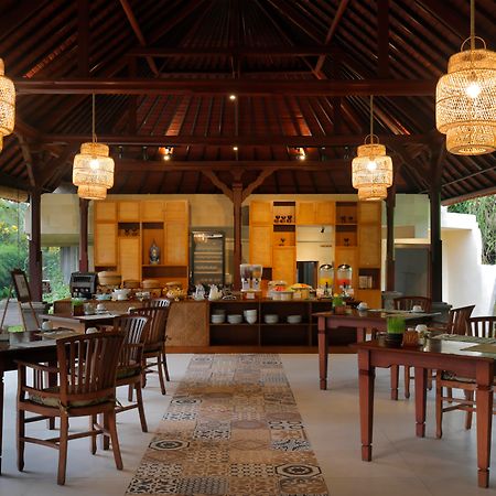 Santi Mandala Villa & Spa Сукаваті Екстер'єр фото