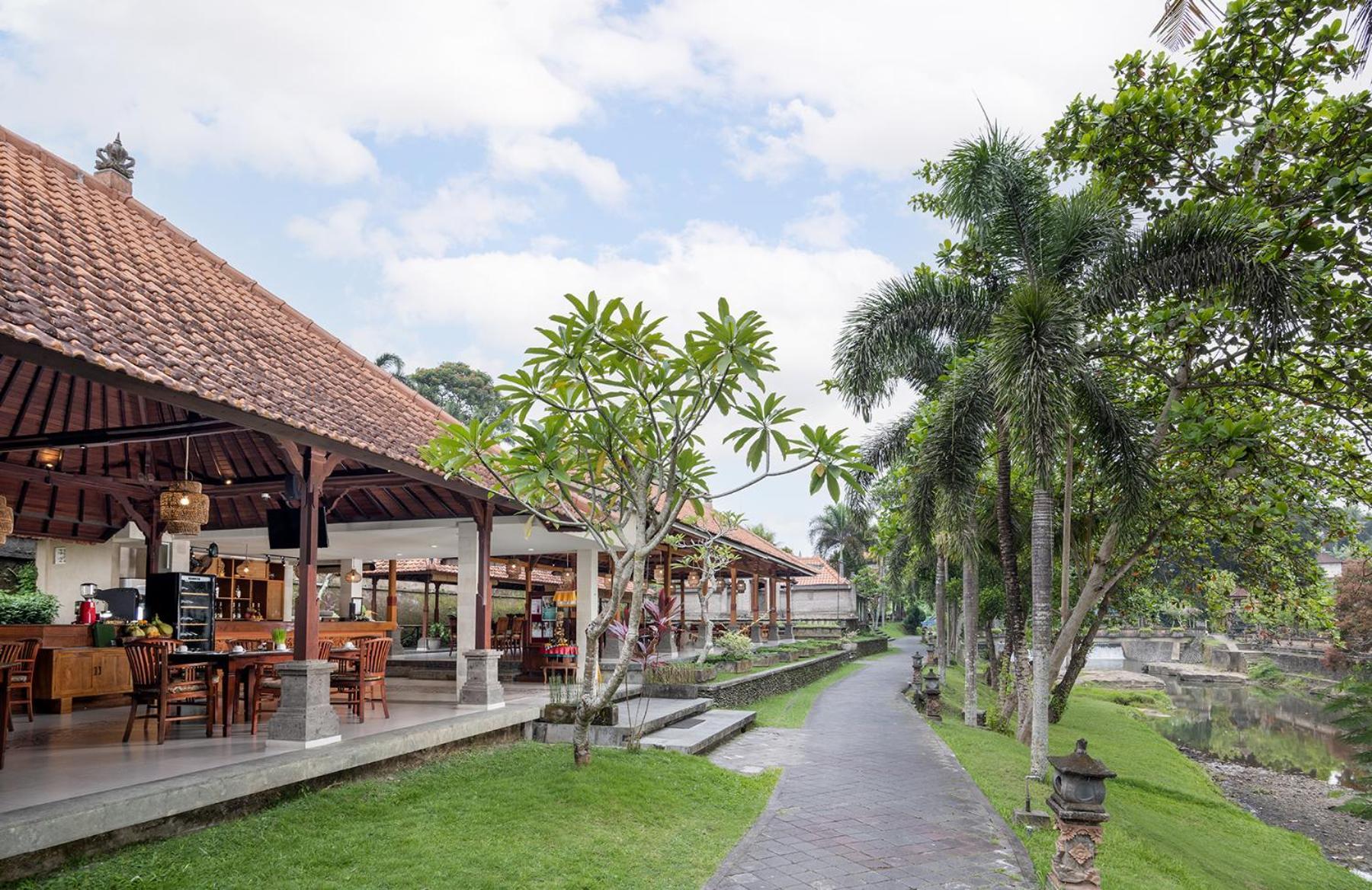 Santi Mandala Villa & Spa Сукаваті Екстер'єр фото